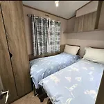 בית נופש Larches 93