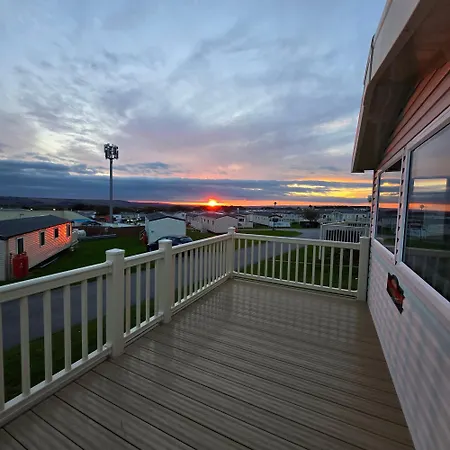 Larches 93 度假居 斯卡伯勒