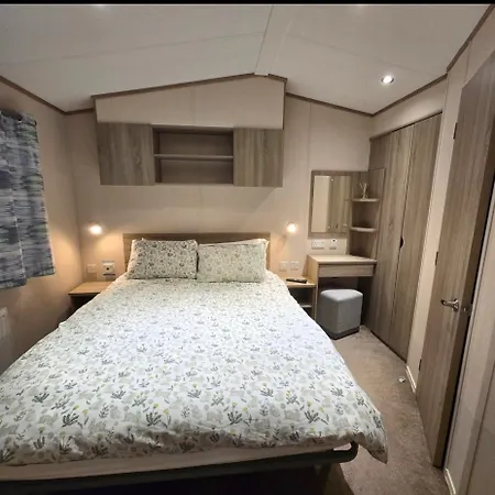 Larches 93 度假居 斯卡伯勒